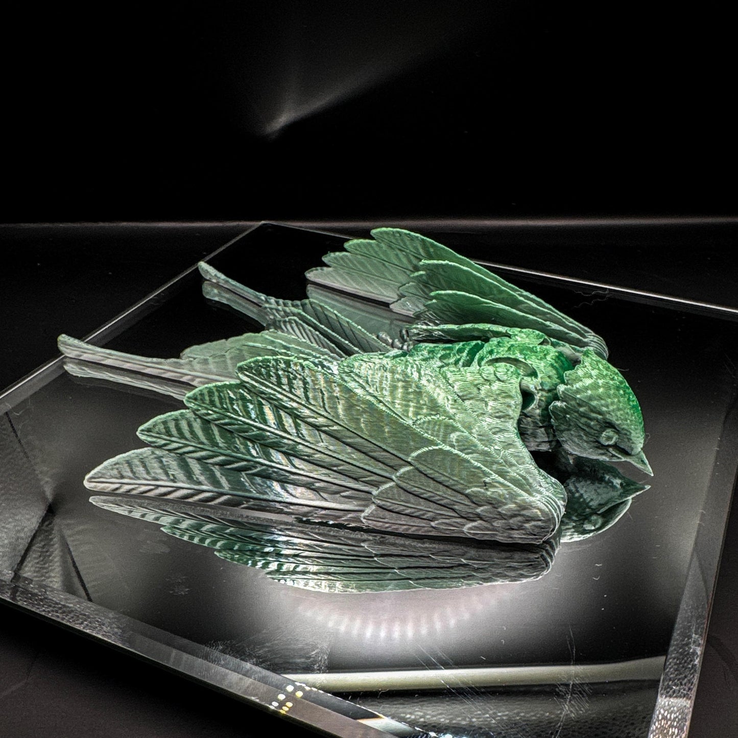 Articulating 3D-Printed Bird / Moveable Sparrow Desk Decor & Fidget Toy